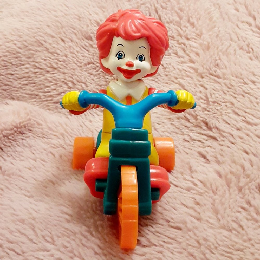 McDonald’s Happy Meal Young Baby Ronald McDonald 2006 Bike Bicycle Tricycle